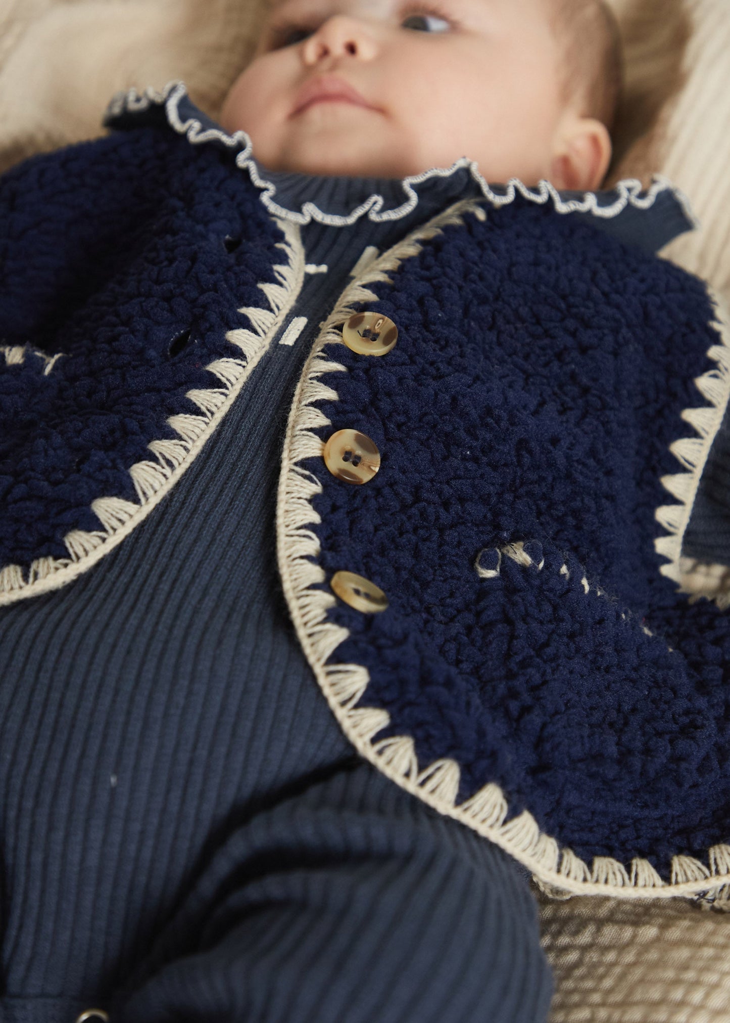 Amos Midnight Folk Gilet - baby close