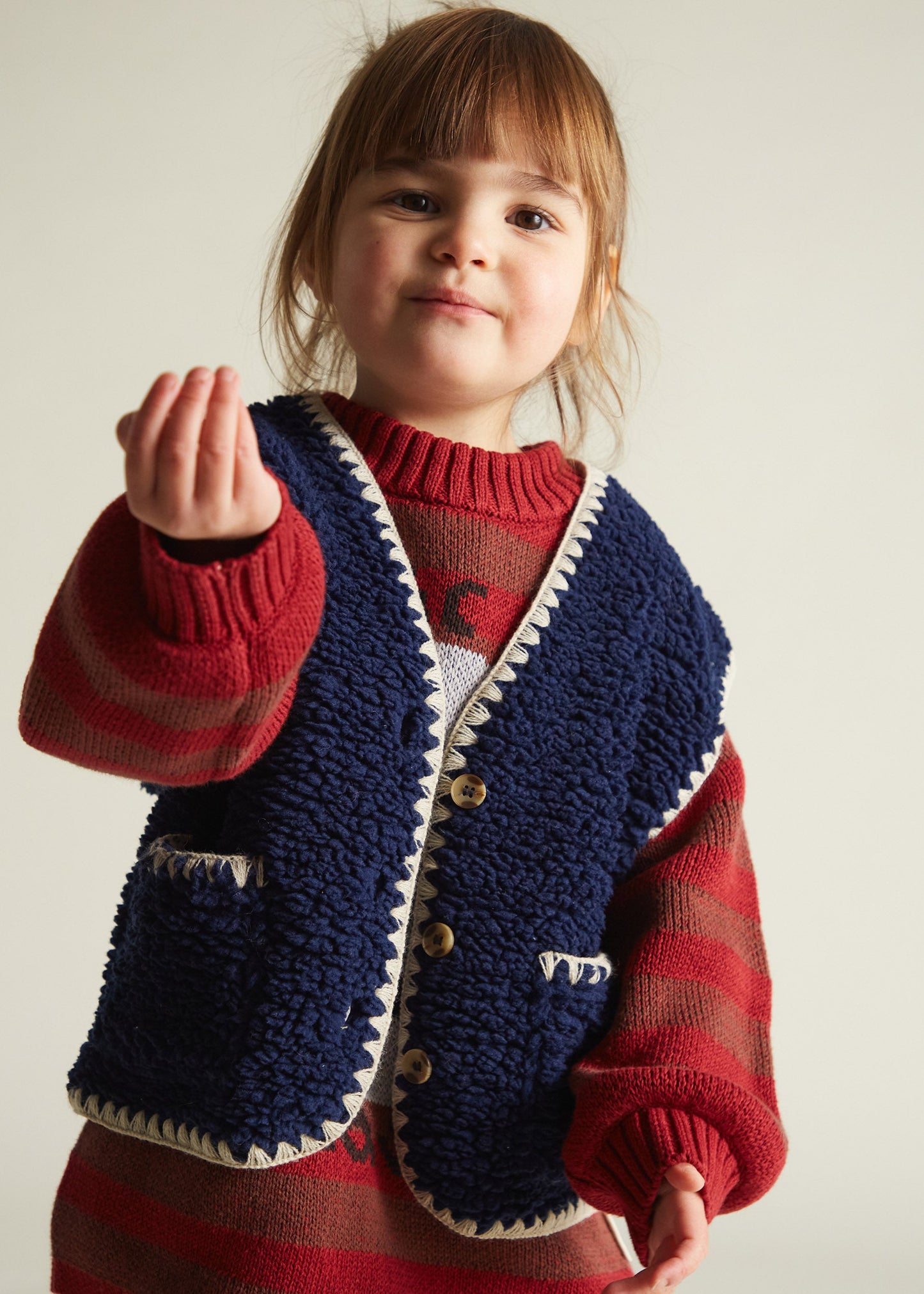 Amos Midnight Folk Gilet - close