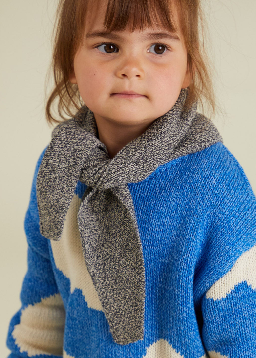 Hady Midnight Knit Neckerchief - close