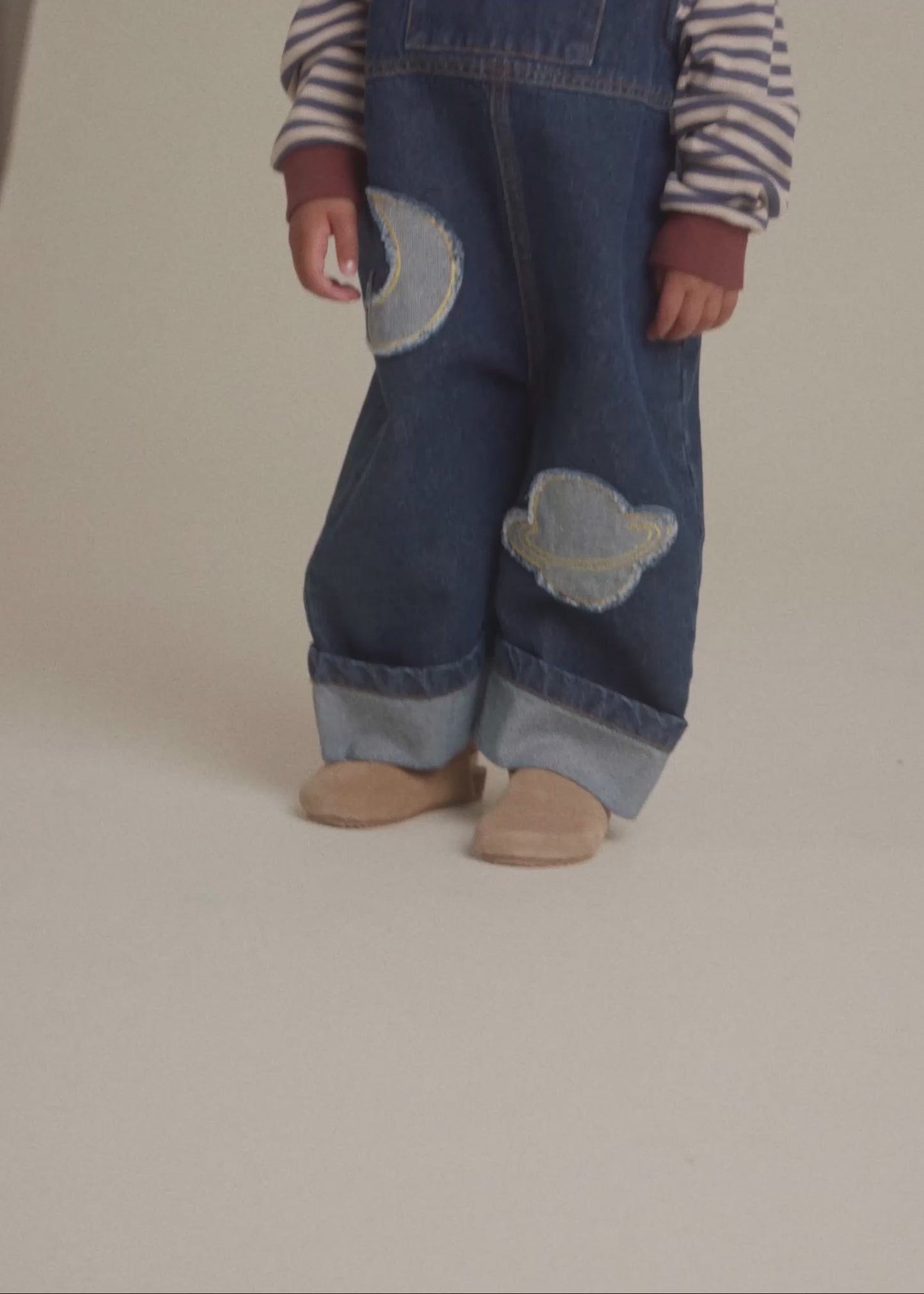 Blythe Indigo Denim Patch Dungaree - PDP video