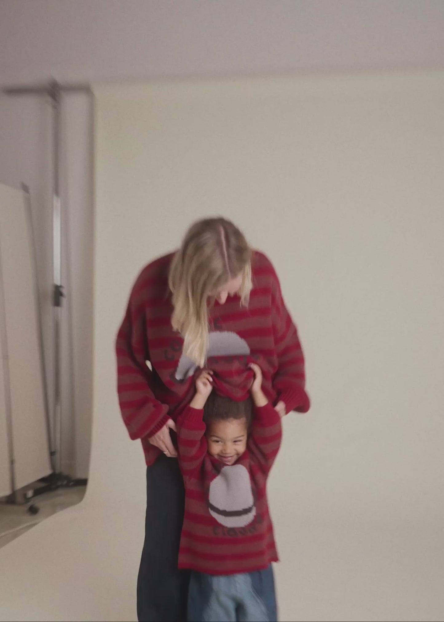 Saturn Maroon Sweater - PDP video