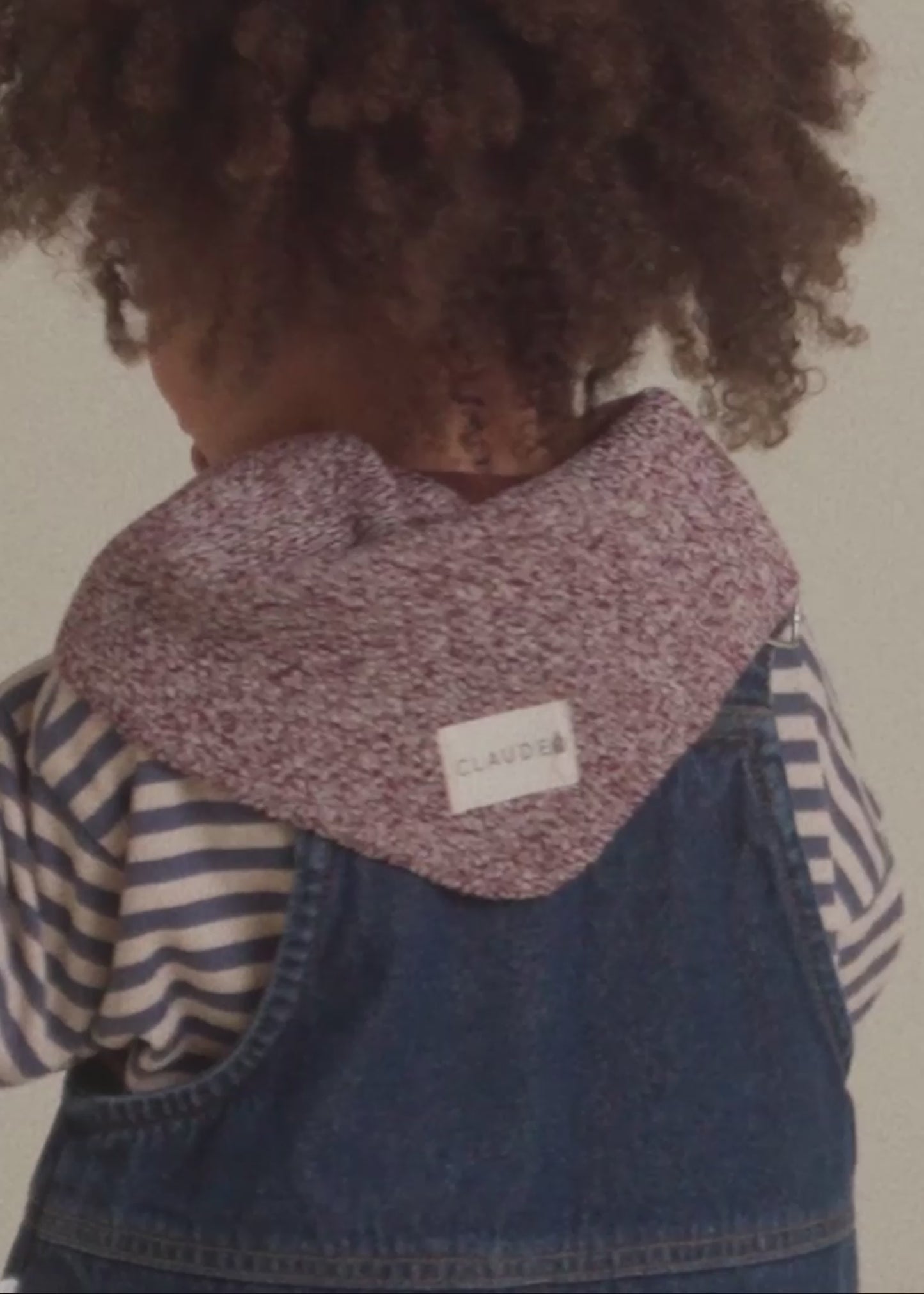Hady Coco Knit Neckerchief - PDP video