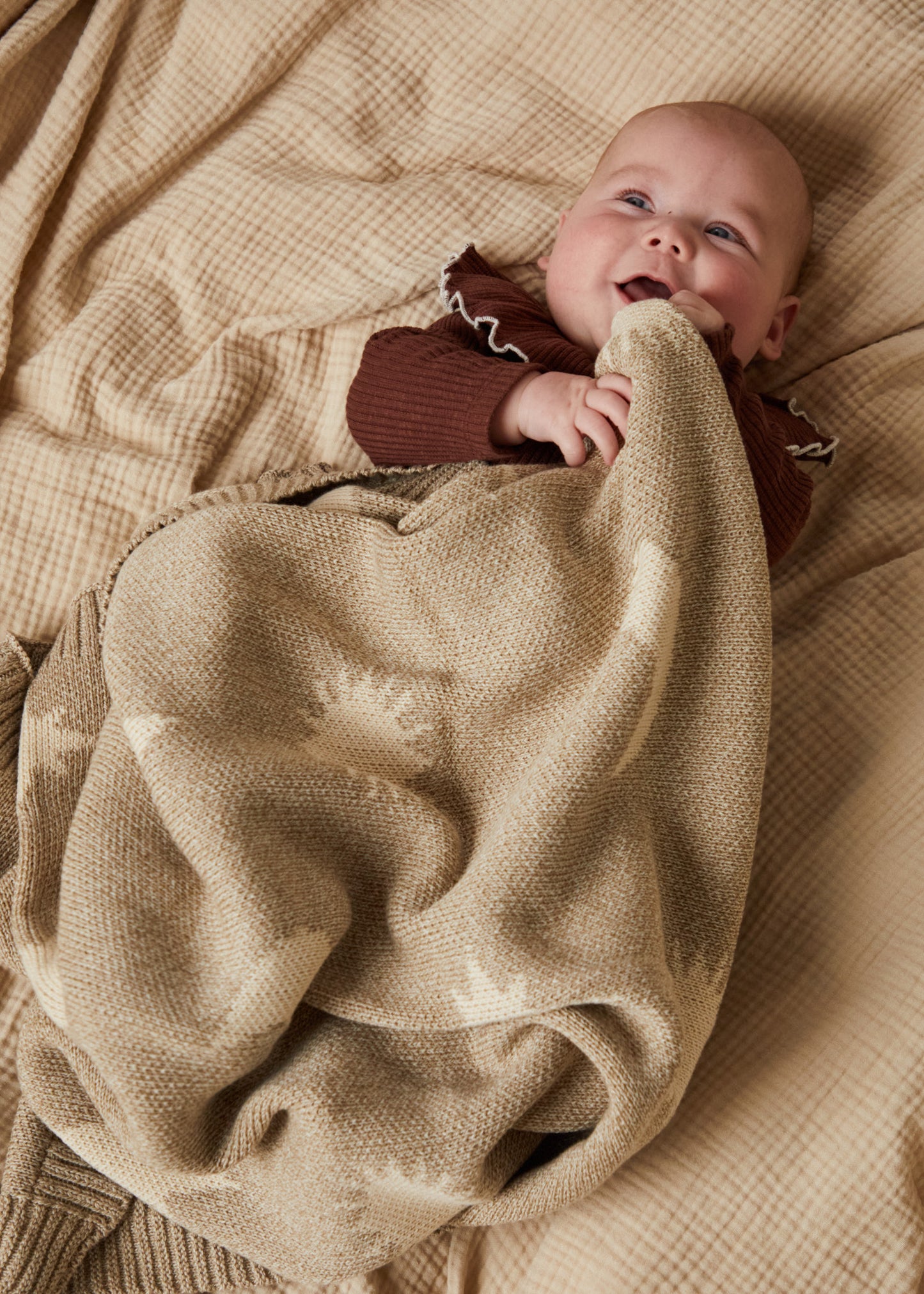 Cozmo Neutral Blanket