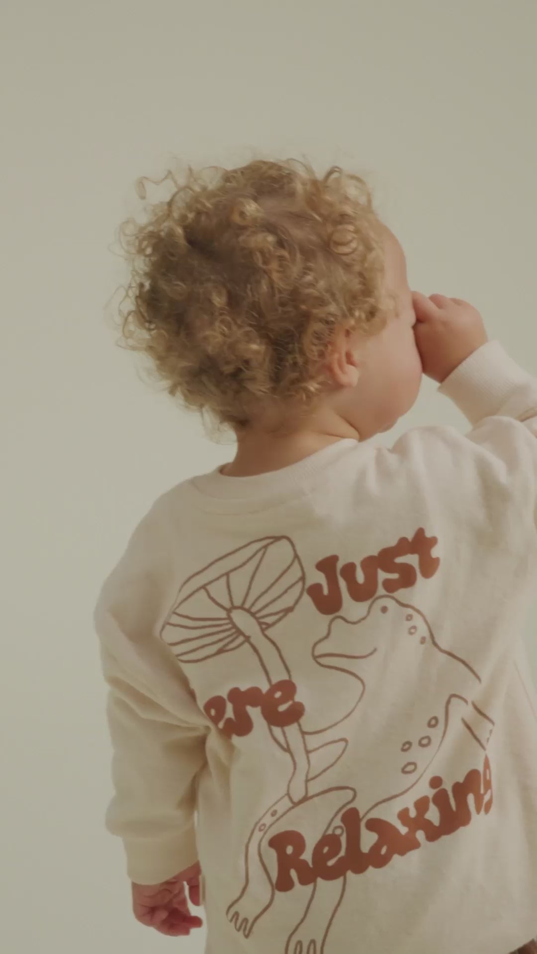 Rue Long Sleeve Ribbit Relaxed Tee