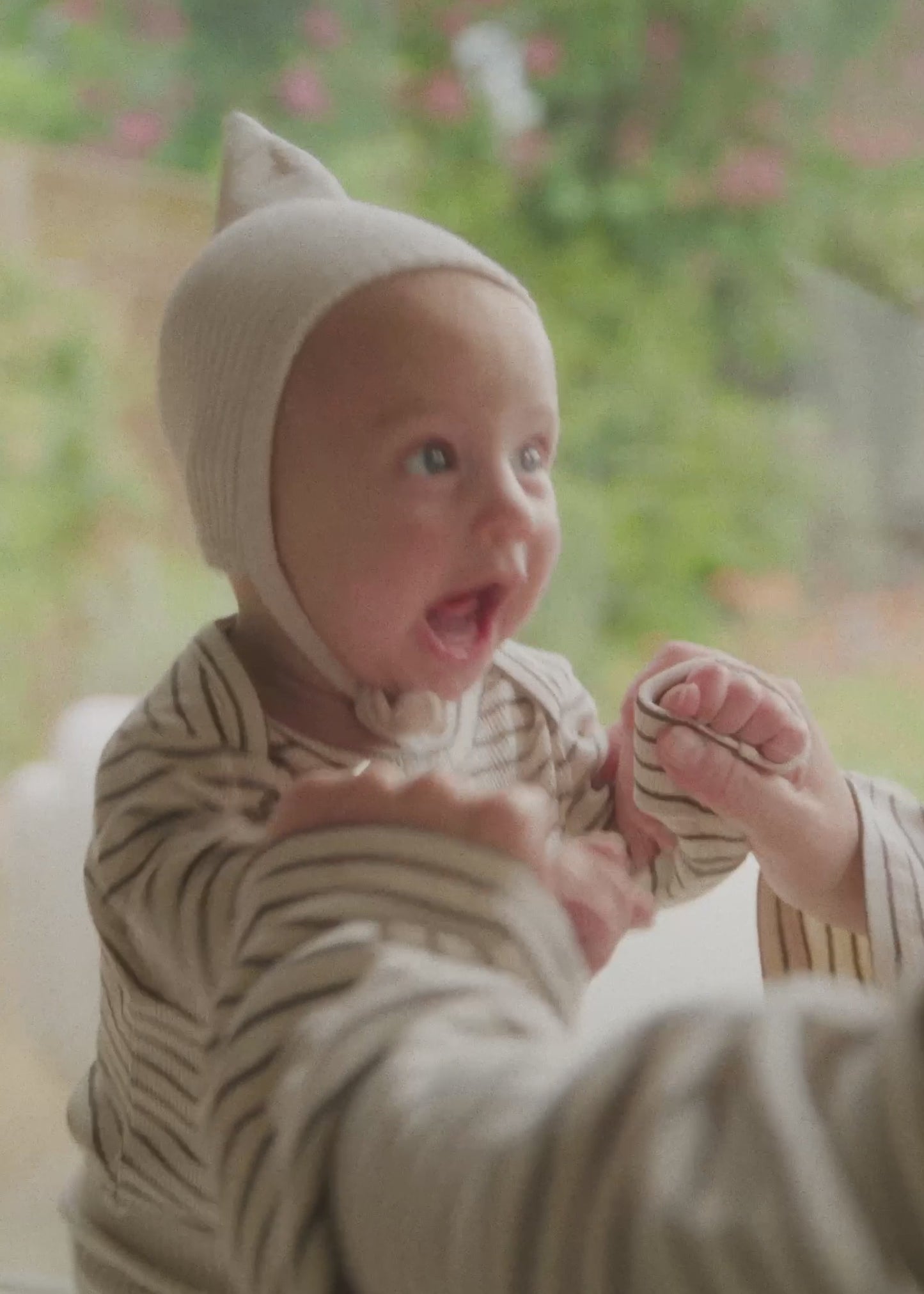 Pixie Oat Bonnet