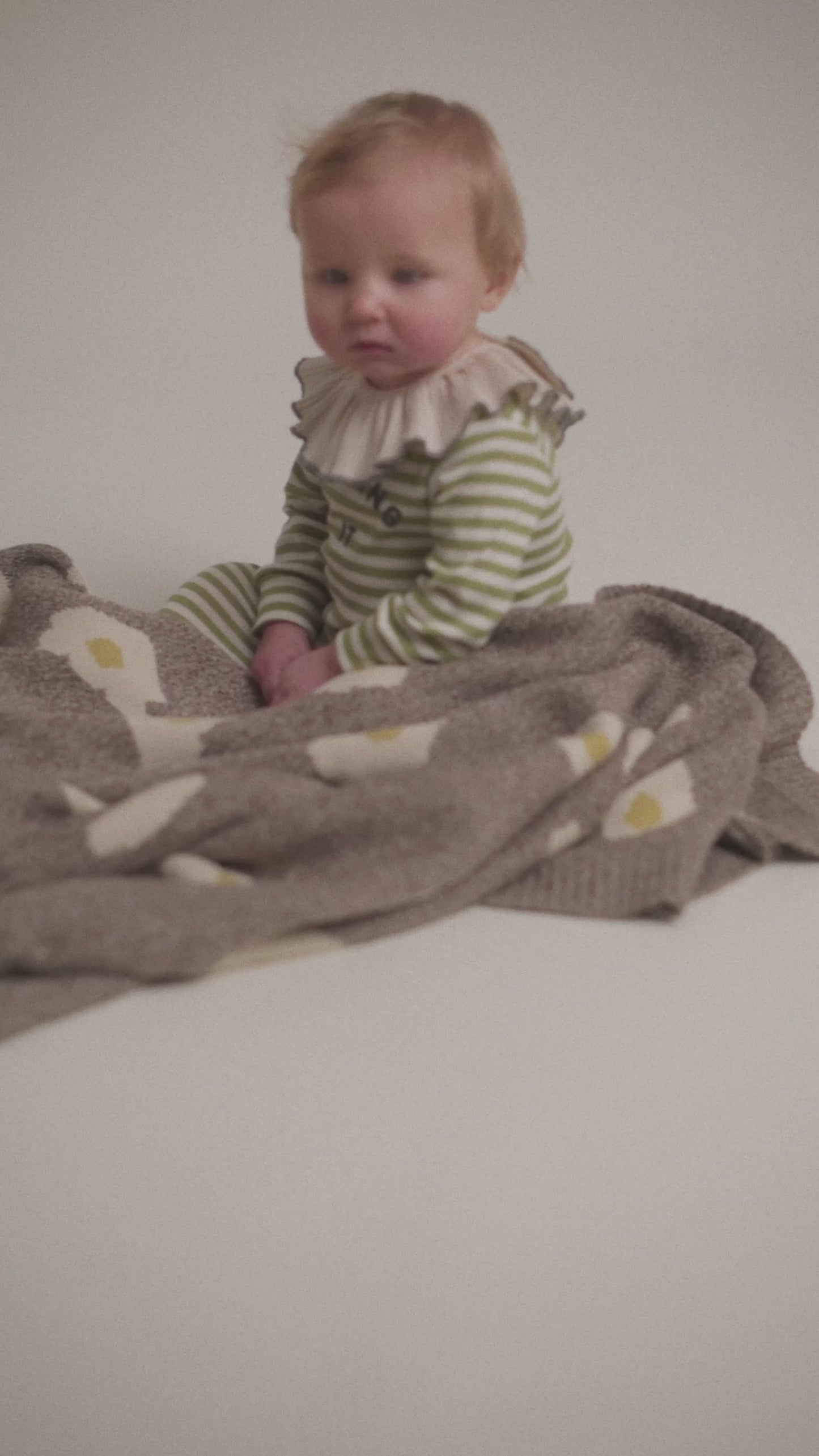 Egg Coco Knitted Blanket